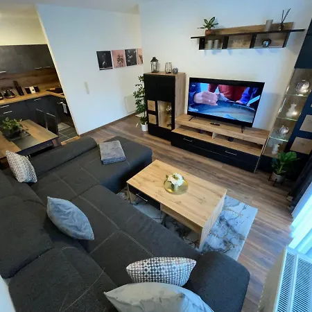 Apartment Linda Incl Pool, Sauna & Tiefgarage *