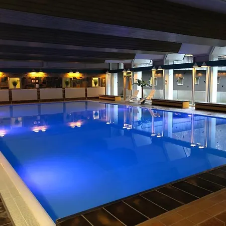 Apartment Linda Incl Pool, Sauna & Tiefgarage *